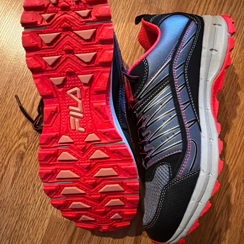 Fila women’s trail running shoes - Picture 2 of 4